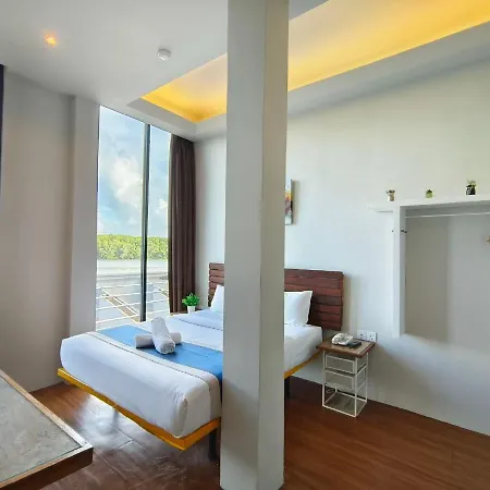 The Riverbank Hotel By Mrvj Business Kuantan Exterior photo