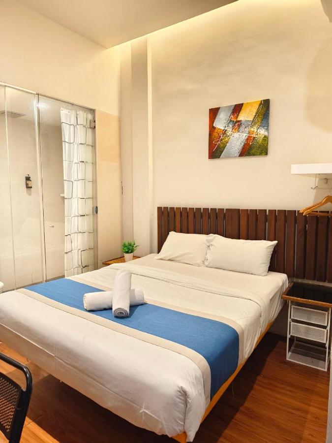 Hotel The Riverbank By Mrvj Business