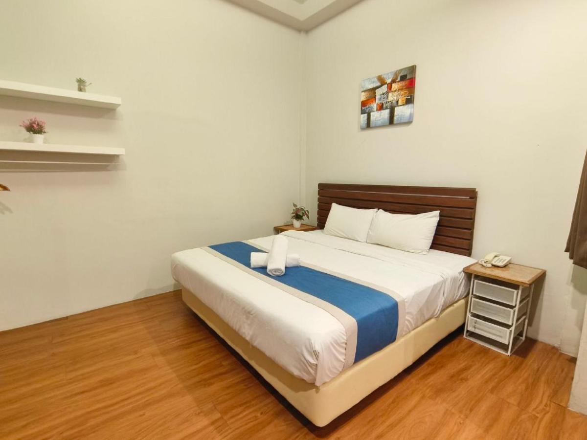 The Riverbank By Mrvj Business Hotel Kuantan